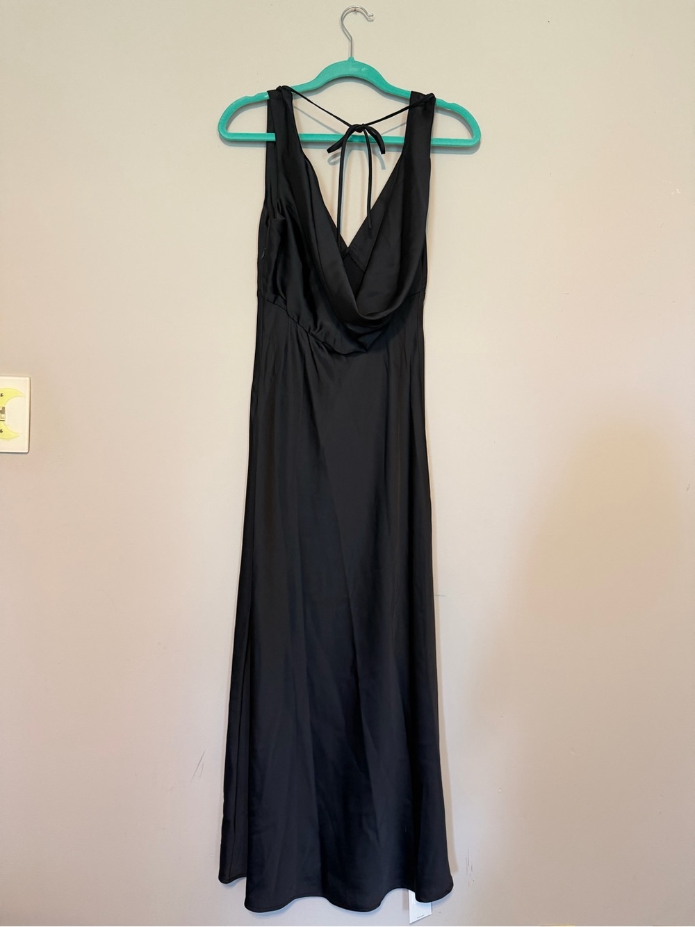 Abercrombie & Fitch Plunge Cowl Back Maxi Dress - Picture 2 of 6